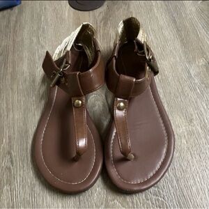 Brown Gold Buckle Metallic Ankle Strap Thong Women's Flat Sandals Synthetic